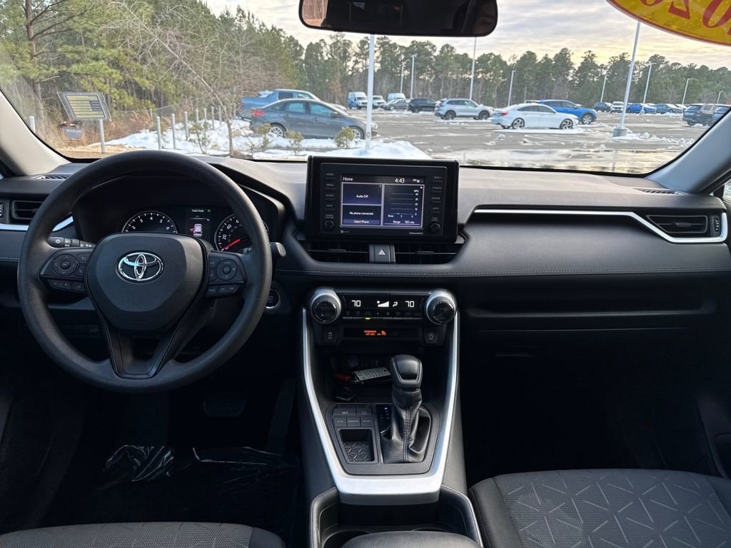 Used 2020 Toyota RAV4 XLE image 16