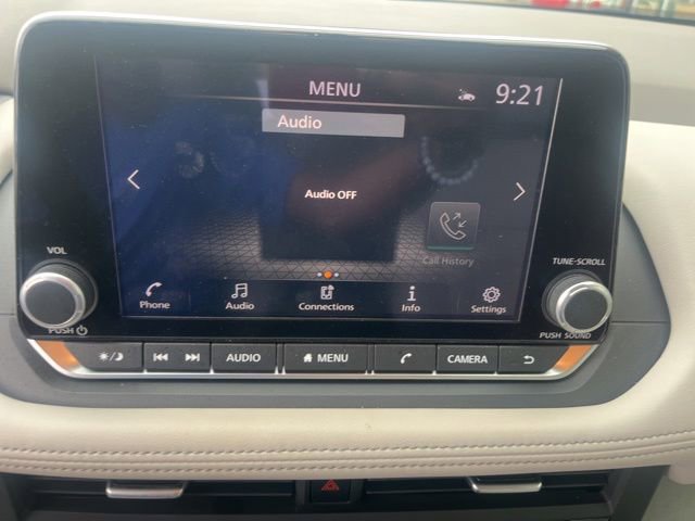 Used 2024 Nissan Rogue SV w/ SV Premium Package FWD image 15