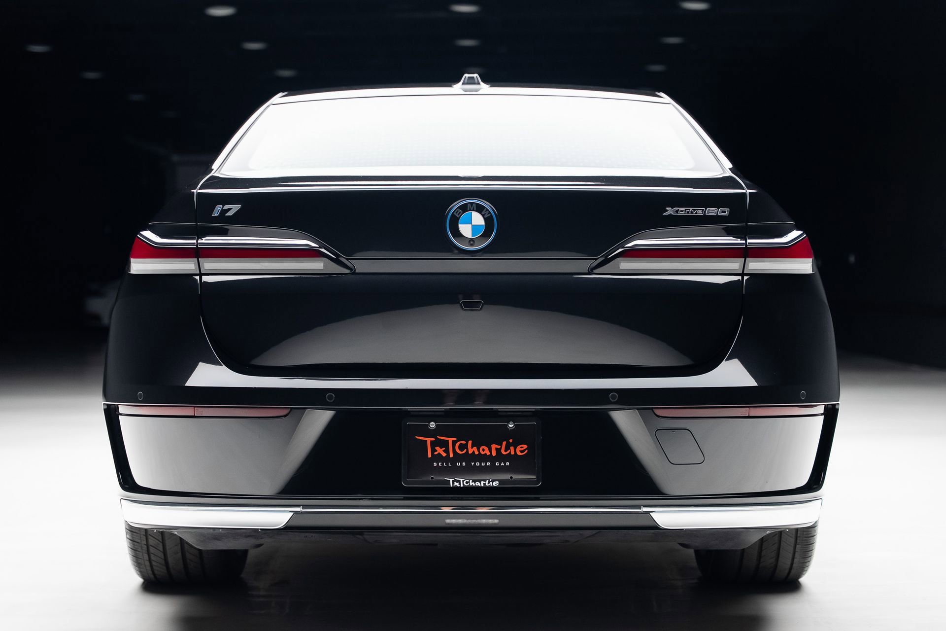 Used 2024 BMW i7 xDrive60 w/ Executive Package image 28