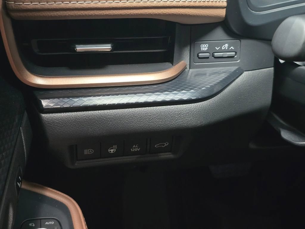 Used 2024 Toyota Grand Highlander MAX Platinum image 12