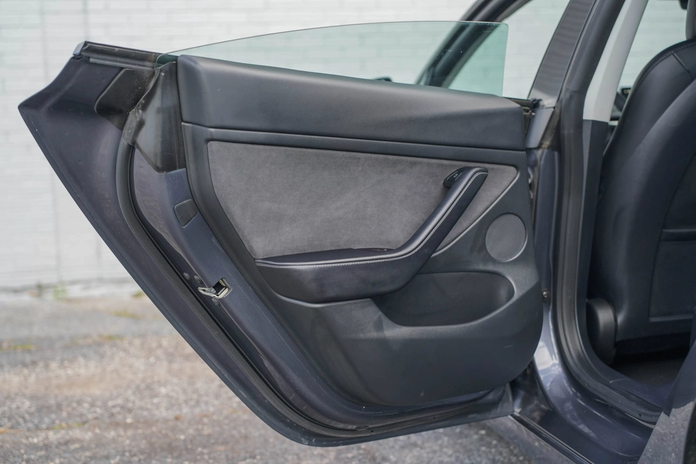 Used 2022 Tesla Model 3 Standard Range RWD image 27