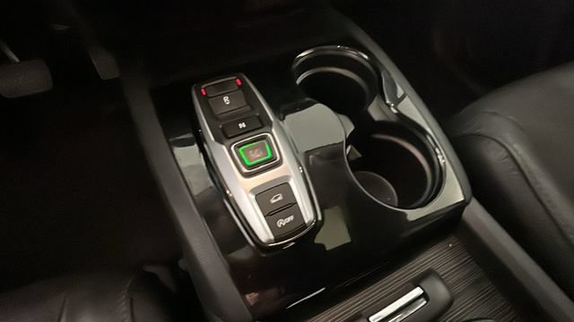 Used 2017 Honda Pilot Elite image 21