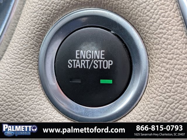 Used 2023 Chevrolet Traverse LS FWD image 26