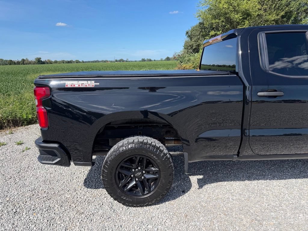 Used 2019 Chevrolet Silverado 1500 Custom Trail Boss AWD/4WD image 16