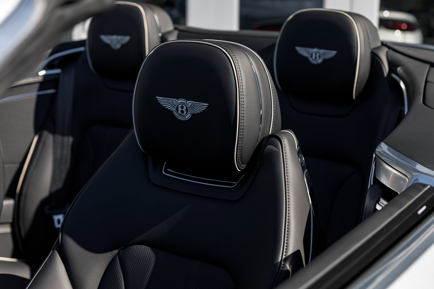 New 2026 Bentley Continental GTC image 5