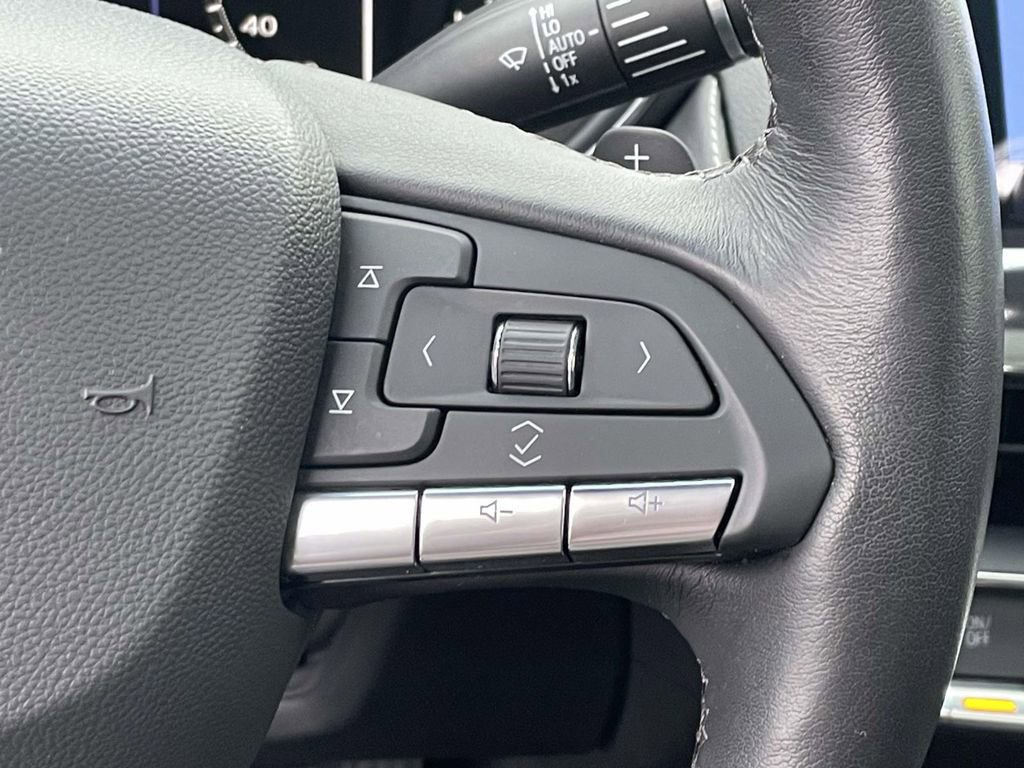 Certified 2023 Cadillac CT5 Luxury w/ Sun And Sound Package image 23