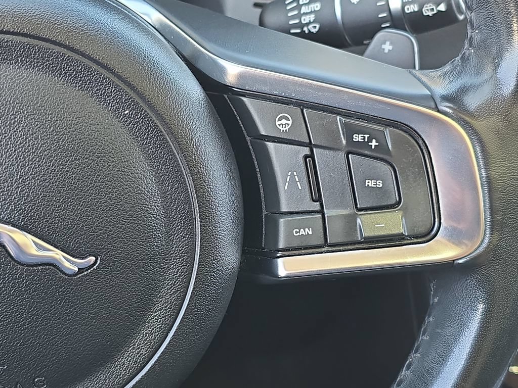 Used 2019 Jaguar F-PACE Prestige AWD/4WD image 21