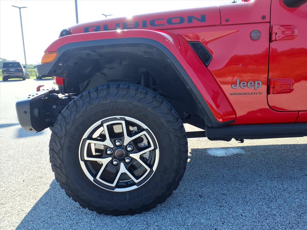 Used 2026 Jeep Wrangler Unlimited Rubicon w/ Safety Group AWD/4WD image 5