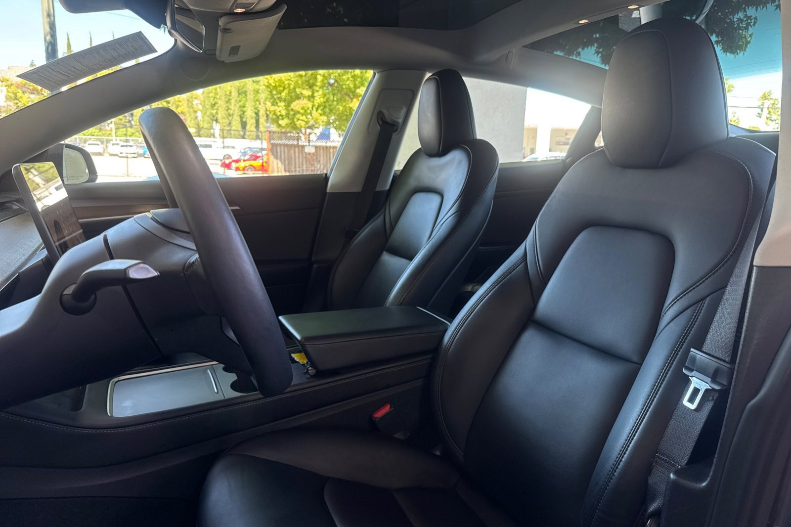 Used 2023 Tesla Model 3 Standard Range RWD image 5