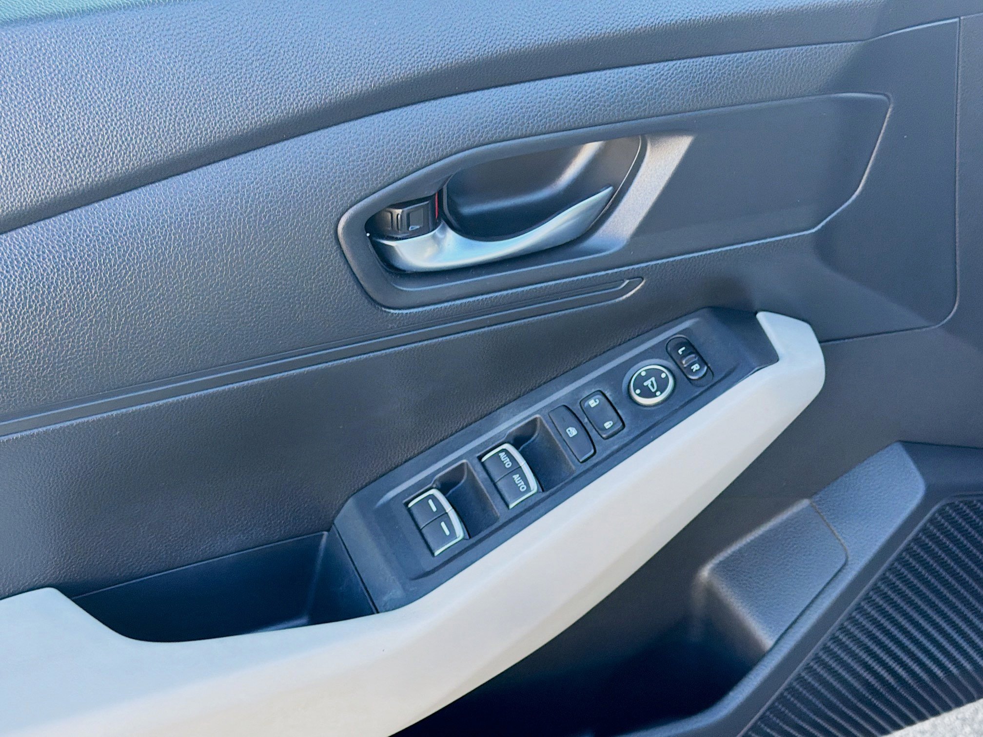 Certified 2023 Honda Accord LX image 16