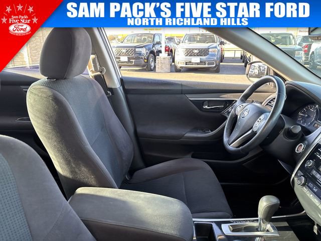 Used 2014 Nissan Altima 2.5 SV w/ Convenience Package image 18