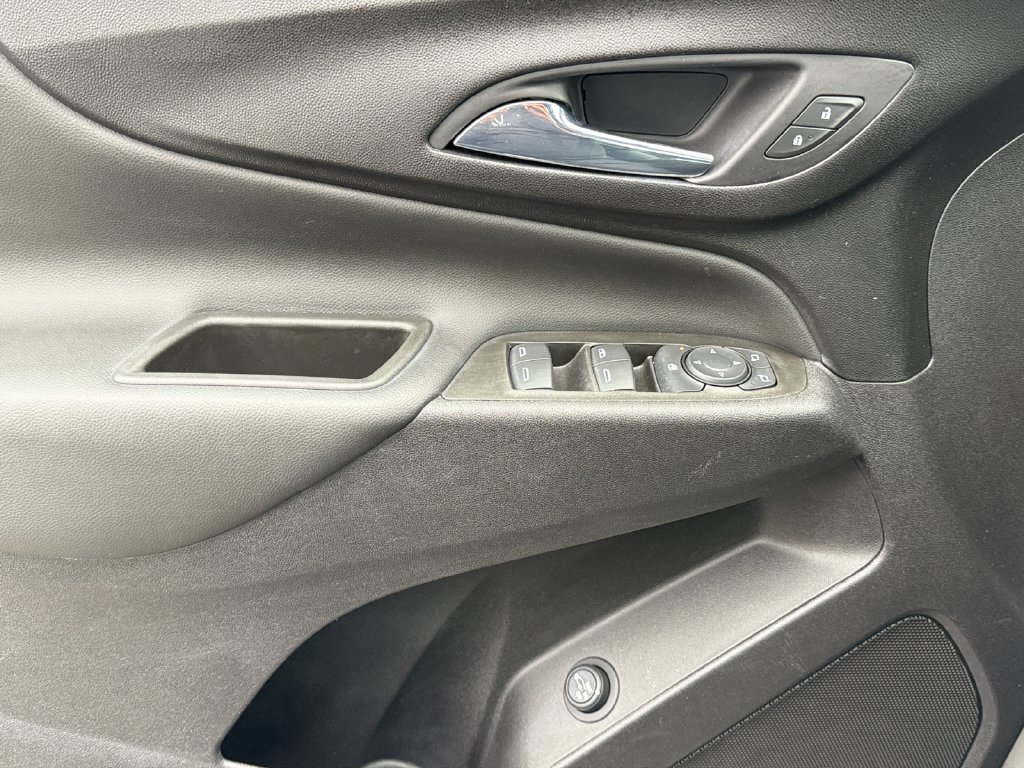 Used 2021 Chevrolet Equinox LT AWD/4WD image 11