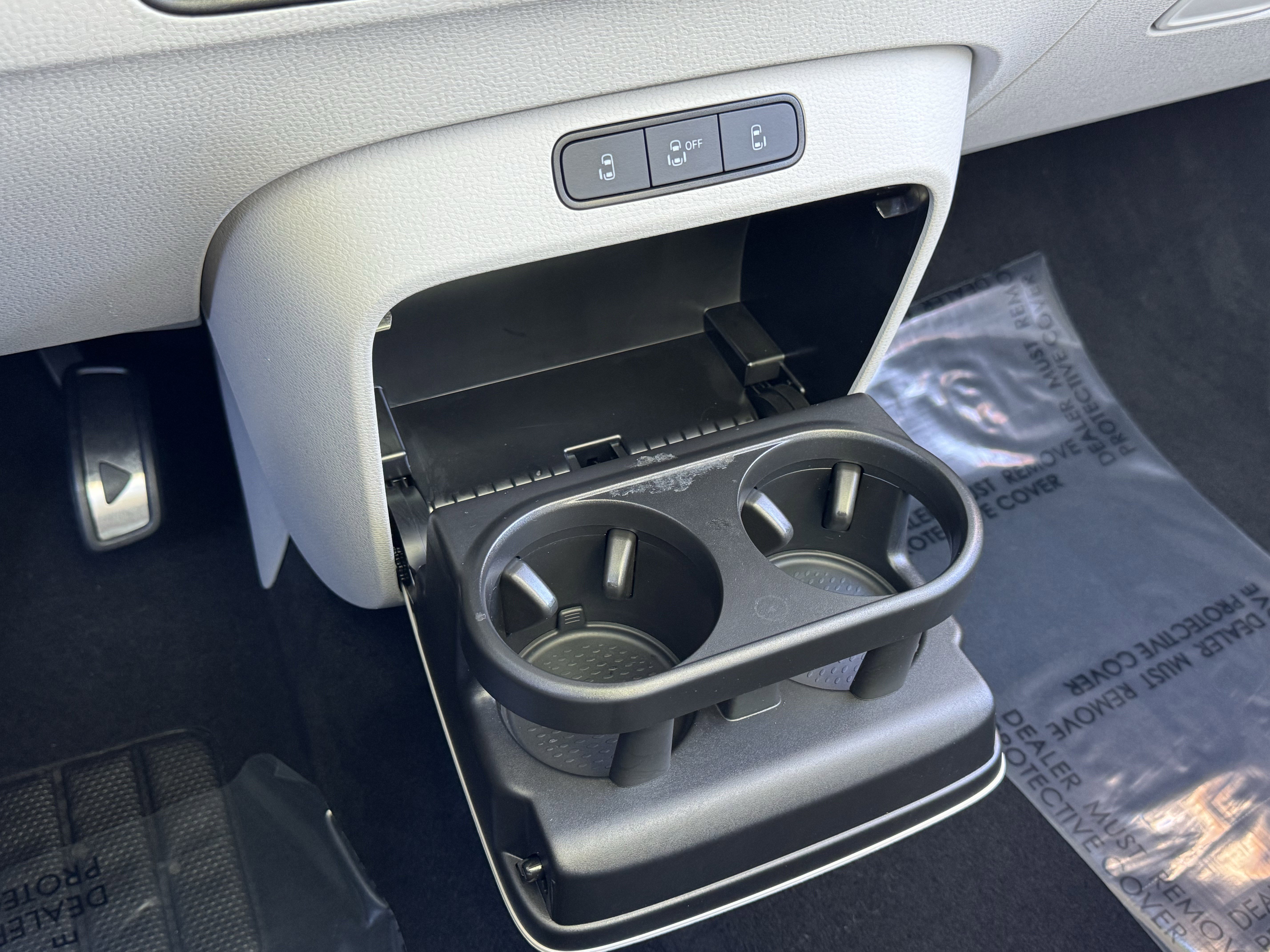 Used 2025 Volkswagen ID. Buzz 1st Edition image 28