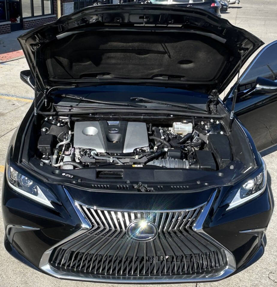 Used 2021 Lexus ES 300h w/ Accessory Package 2 image 41