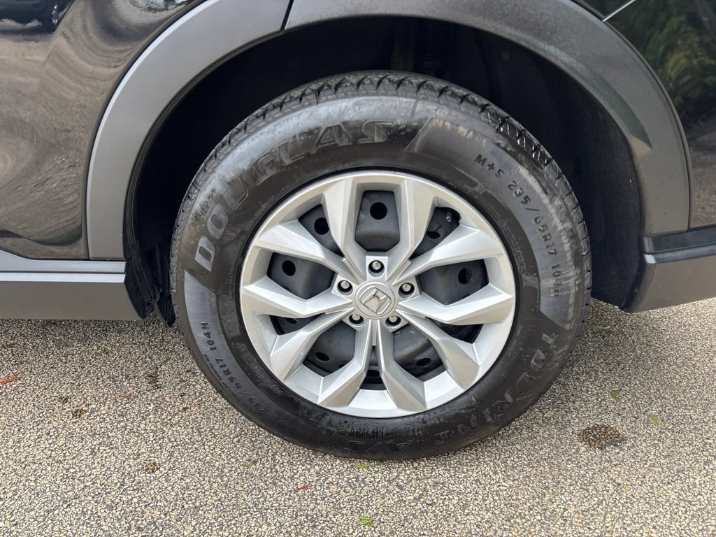 Used 2025 Honda CR-V LX image 24