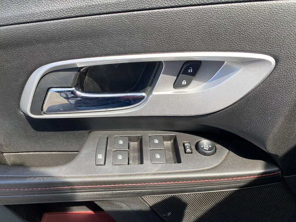 Used 2015 Chevrolet Equinox LT w/ Driver Convenience Package FWD image 13