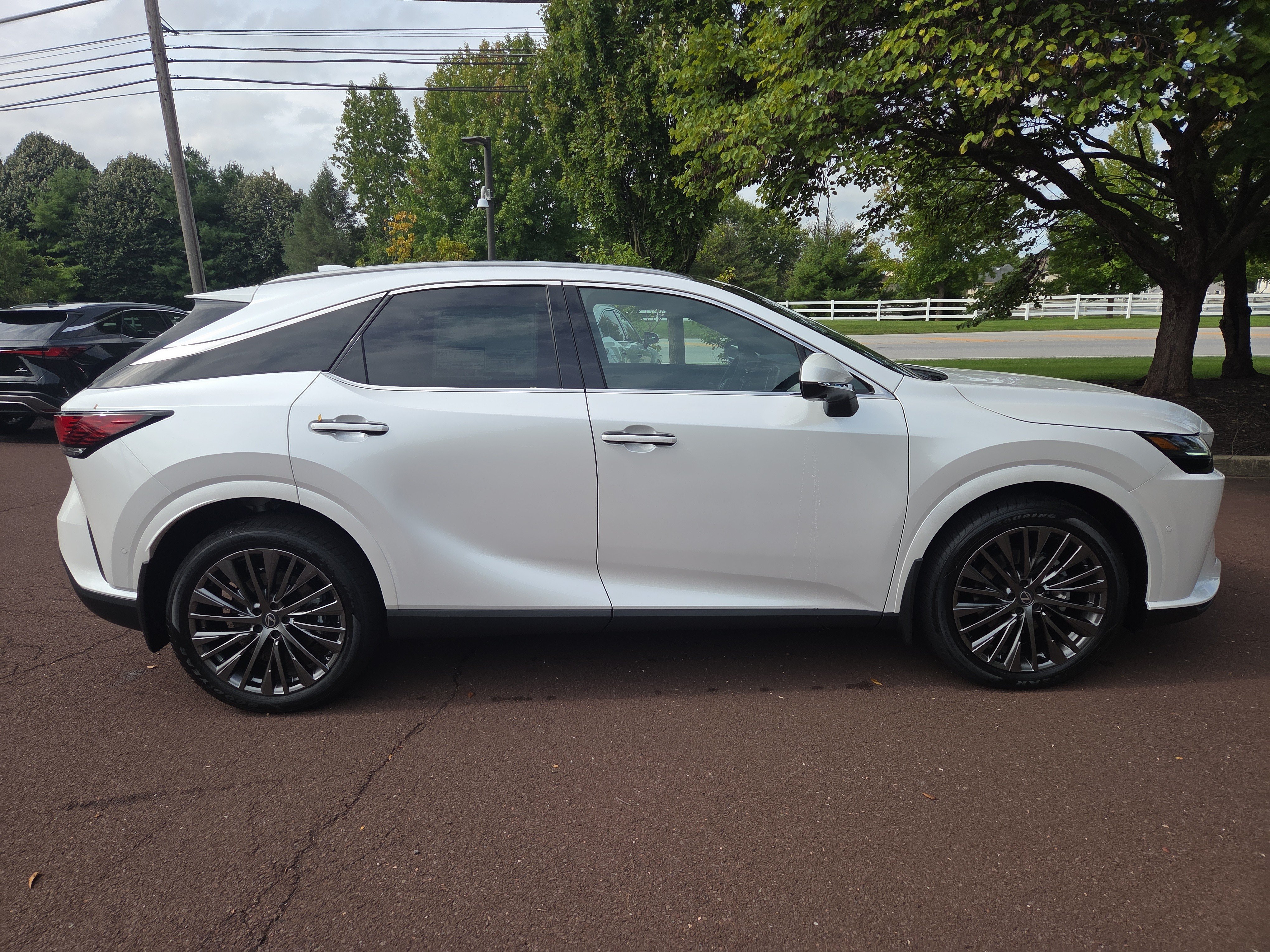 New 2026 Lexus RX 350 AWD w/ Convenience Package image 2