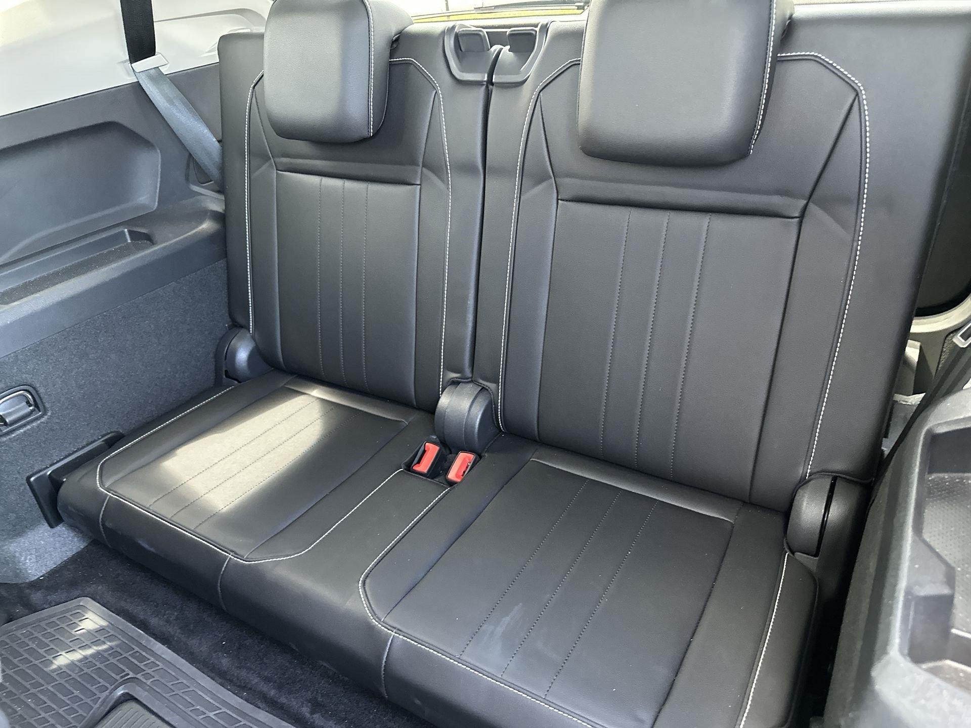 Used 2023 Volkswagen Tiguan SE FWD image 24