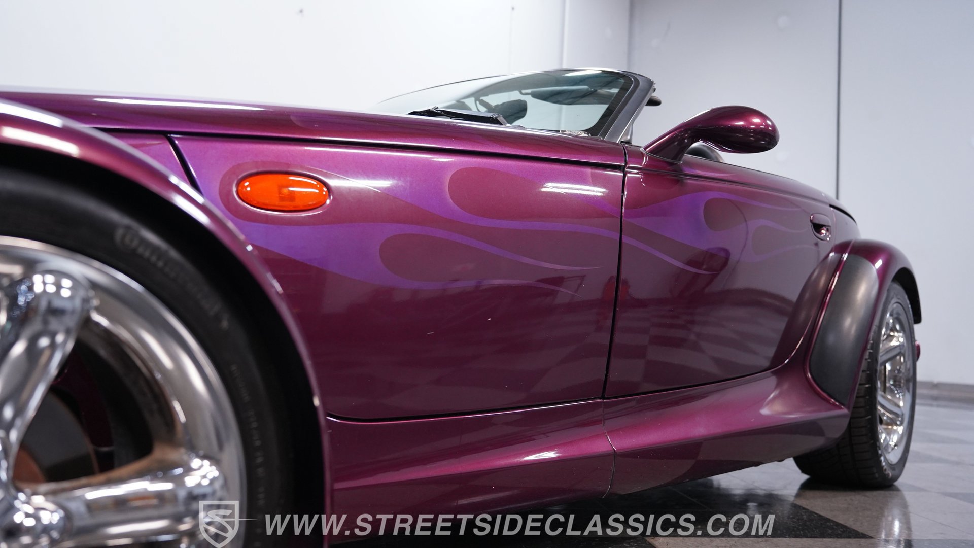 Used 1999 Plymouth Prowler RWD image 19