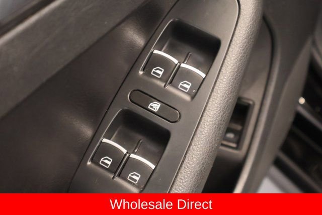 Used 2013 Volkswagen Jetta SE FWD image 9