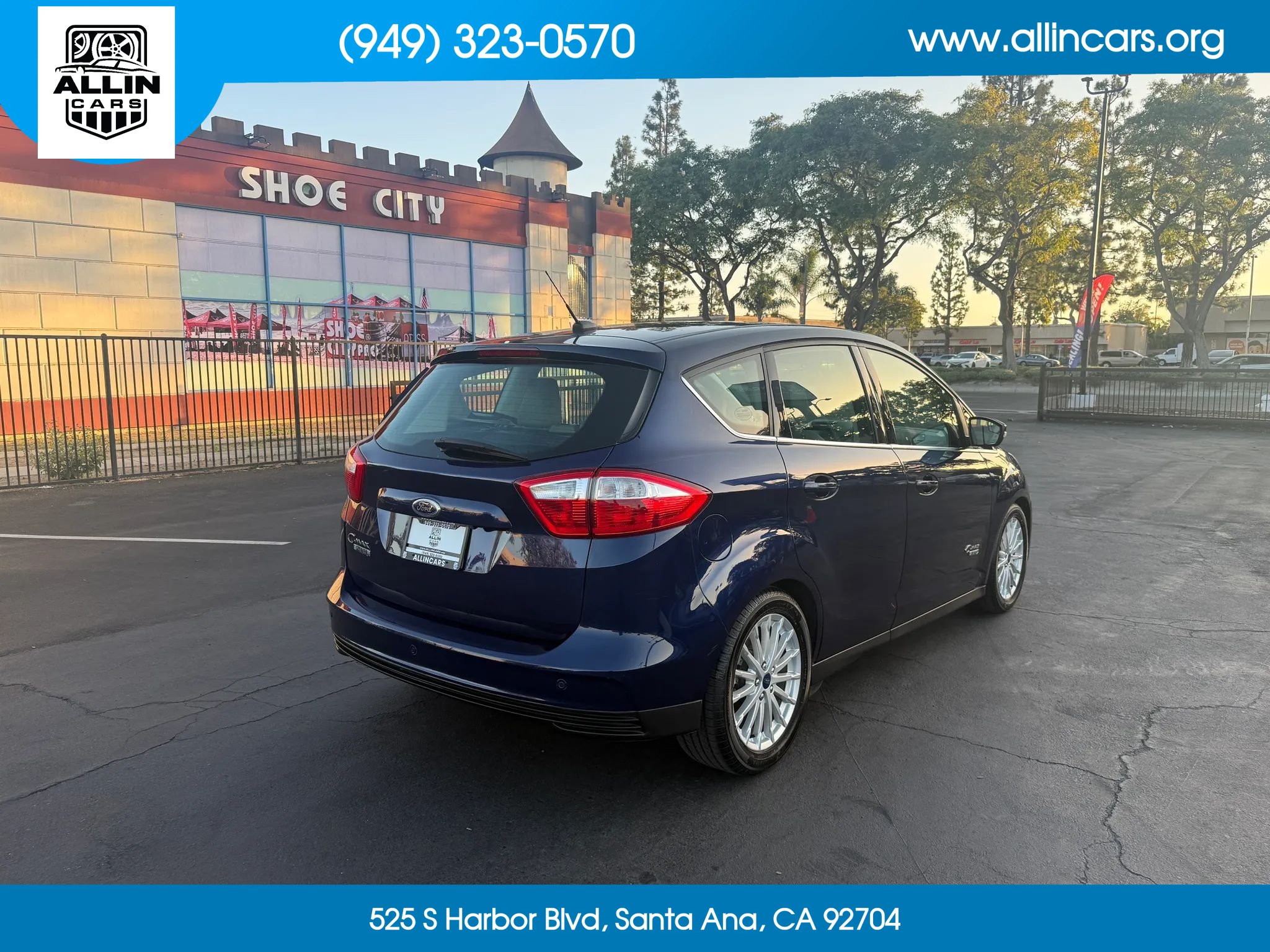 Used 2016 Ford C-MAX Energi SEL w/ Equipment Group 302A FWD image 4