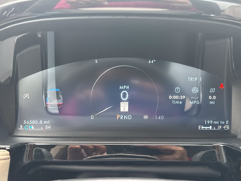 Certified 2023 Lincoln Corsair FWD image 2