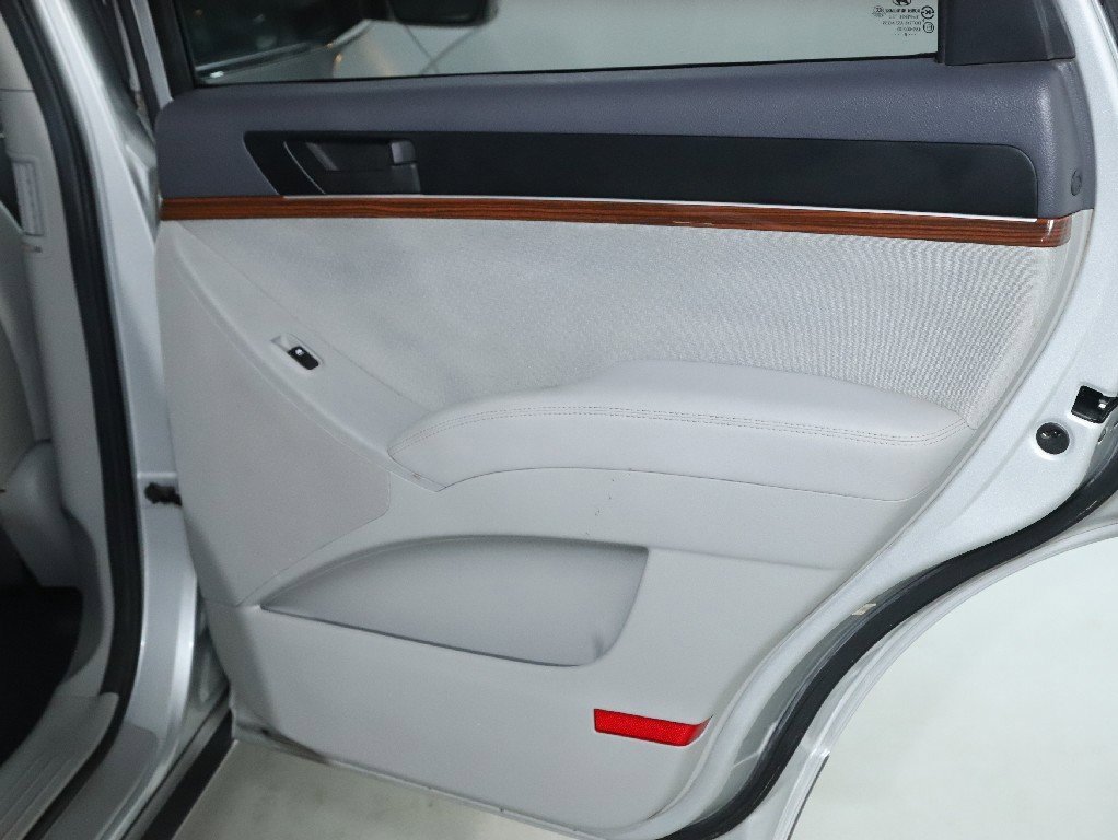 Used 2011 Hyundai Veracruz GLS image 26