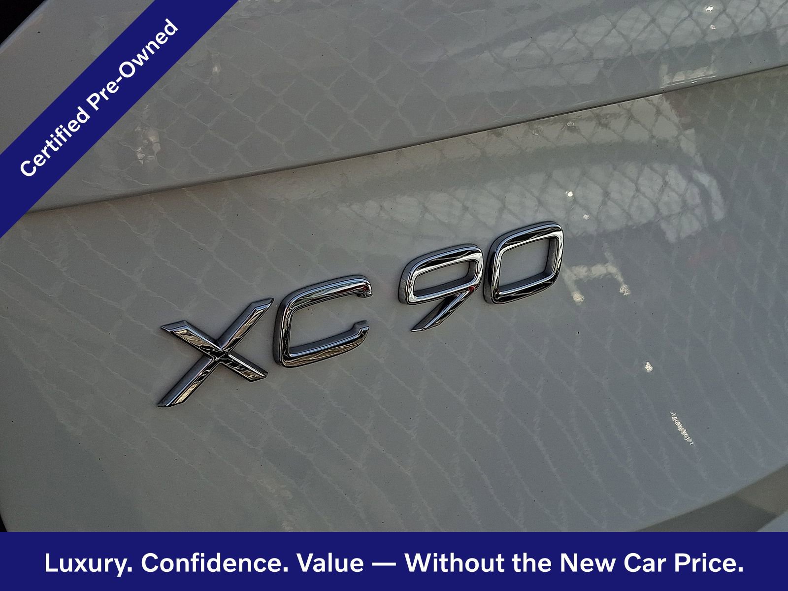 Used 2025 Volvo XC90 B6 Plus image 5