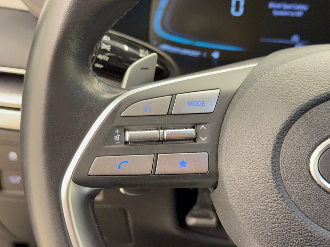 Used 2025 Hyundai Palisade SEL FWD image 18