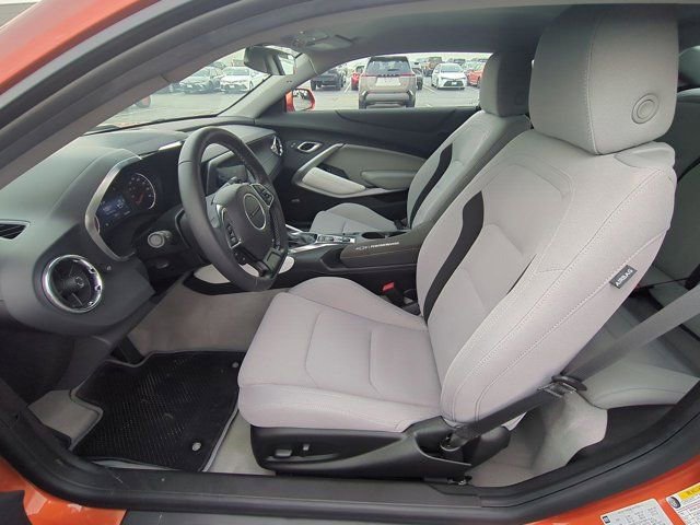 Used 2023 Chevrolet Camaro LT w/ Technology Package image 8