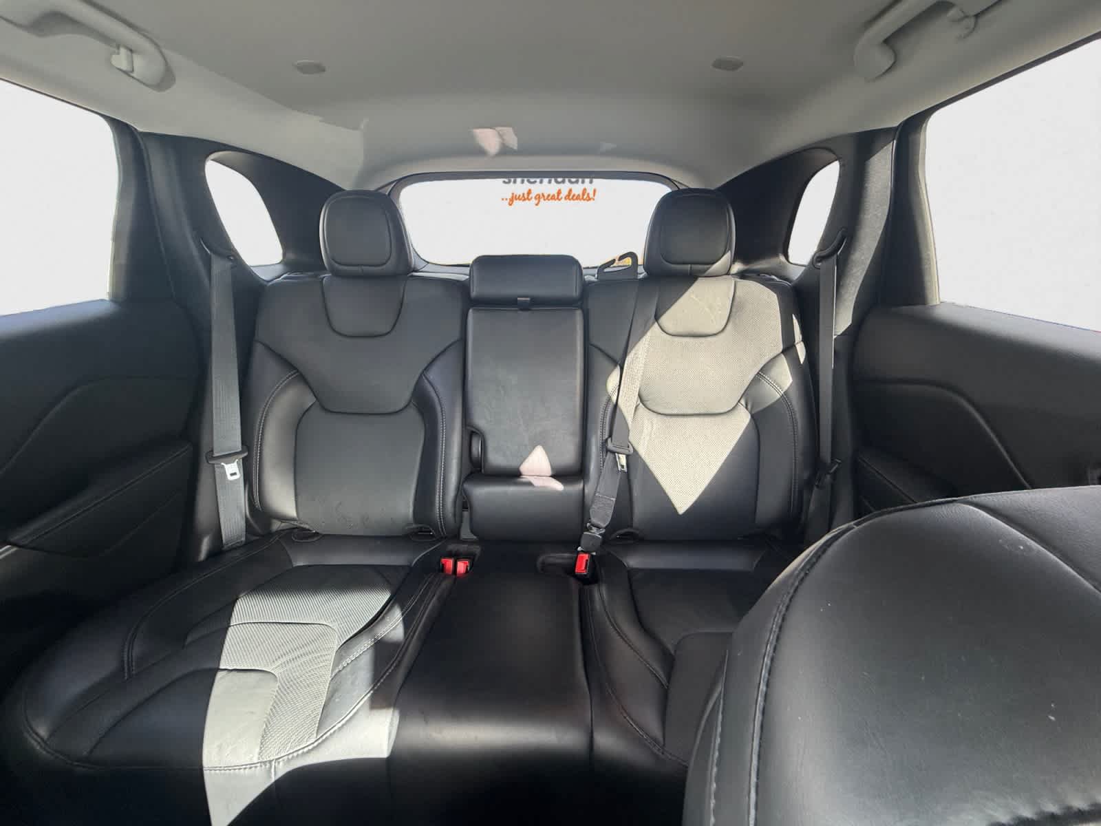 Used 2019 Jeep Cherokee Limited AWD/4WD image 21