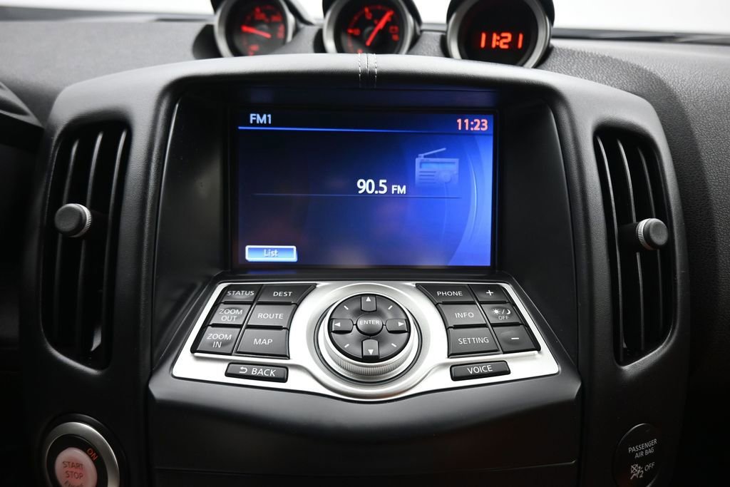 Used 2016 Nissan 370Z Touring RWD image 16