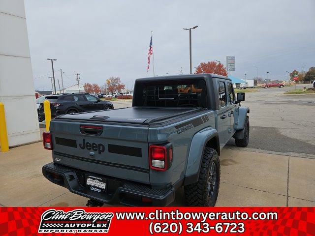 Used 2024 Jeep Gladiator Sport image 9