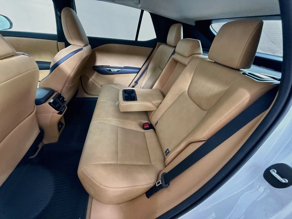 Certified 2025 Lexus RZ 300e w/ Accessory Package (2T) FWD image 24
