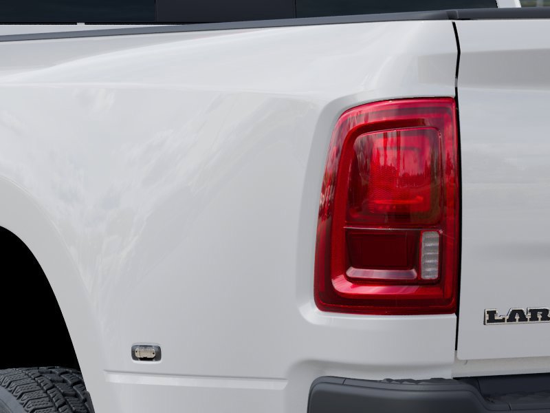 New 2026 RAM 3500 Laramie AWD/4WD image 9