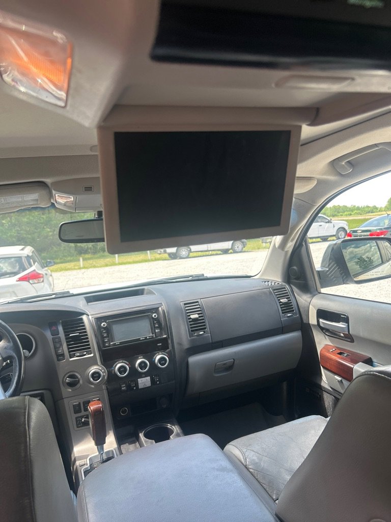Used 2016 Toyota Sequoia Platinum AWD/4WD image 32