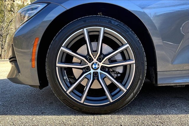 Used 2019 BMW 330i xDrive Sedan w/ Convenience Package image 34