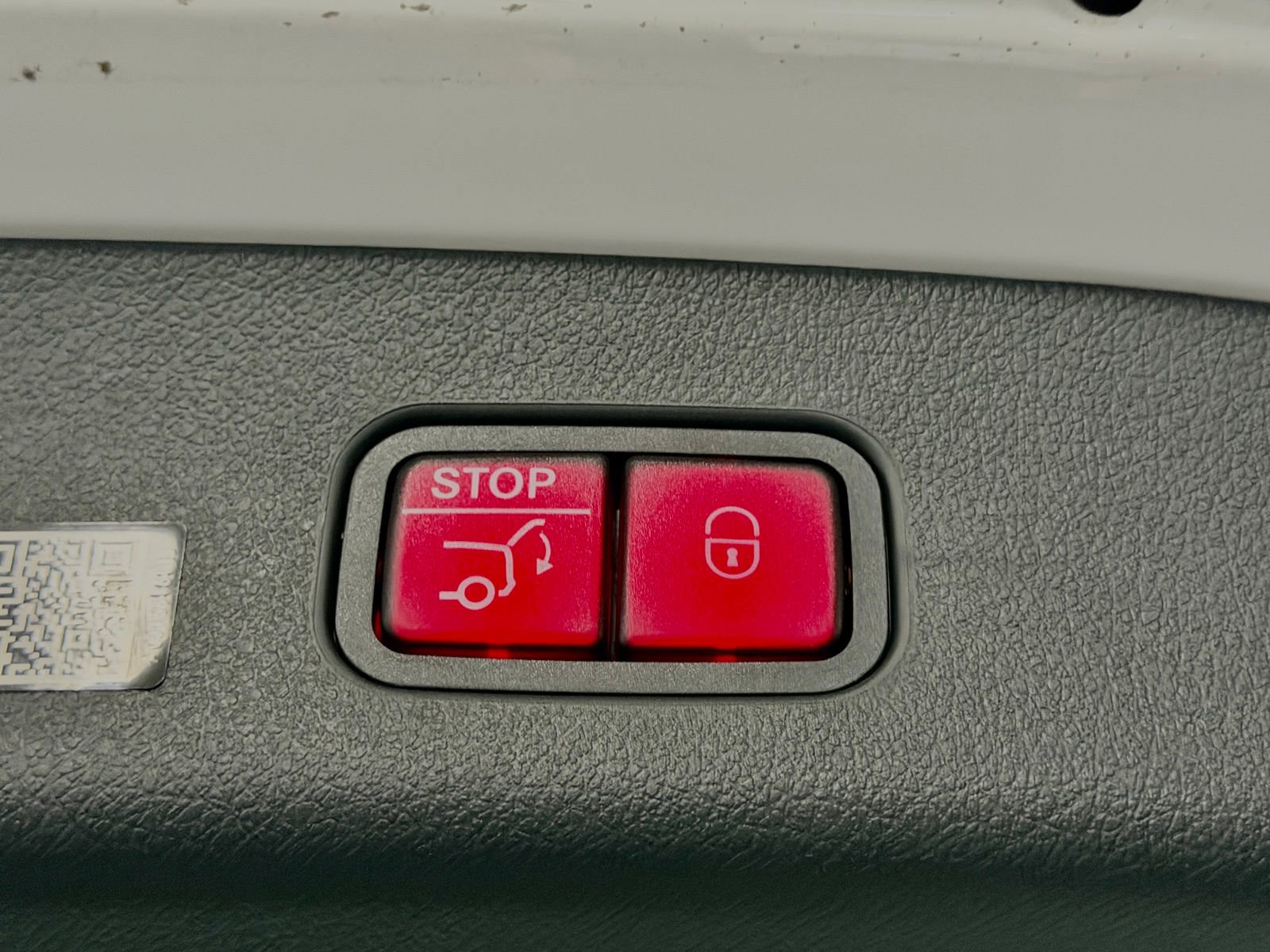 Used 2024 Mercedes-Benz GLC 43 AMG 4MATIC image 16