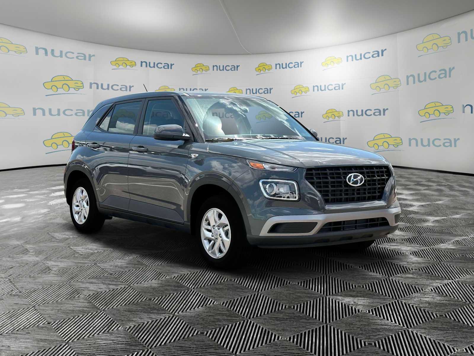 New 2025 Hyundai Venue SE image 11