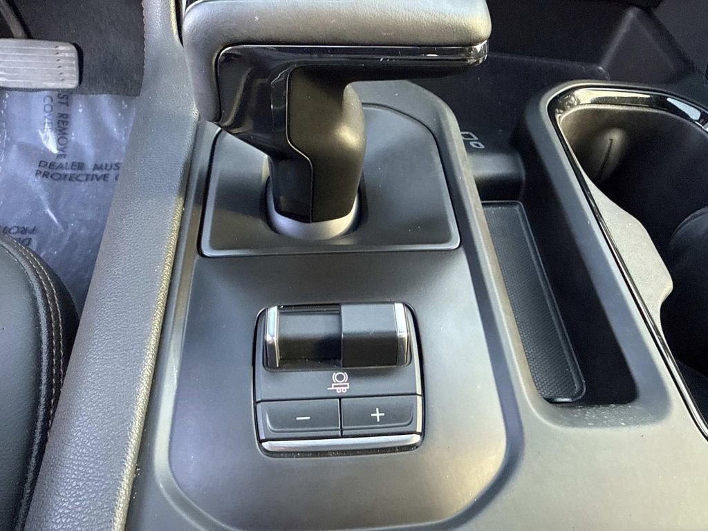 Used 2025 GMC Sierra 1500 AT4 w/ AT4 Premium Package AWD/4WD image 41