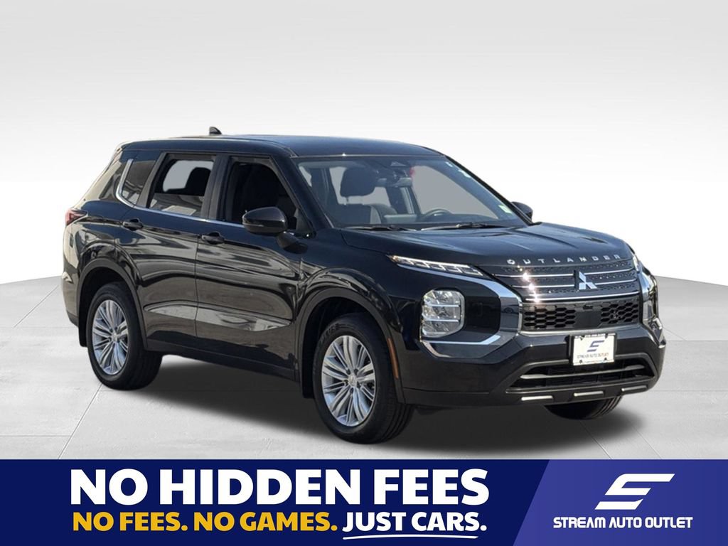 Used 2024 Mitsubishi Outlander ES