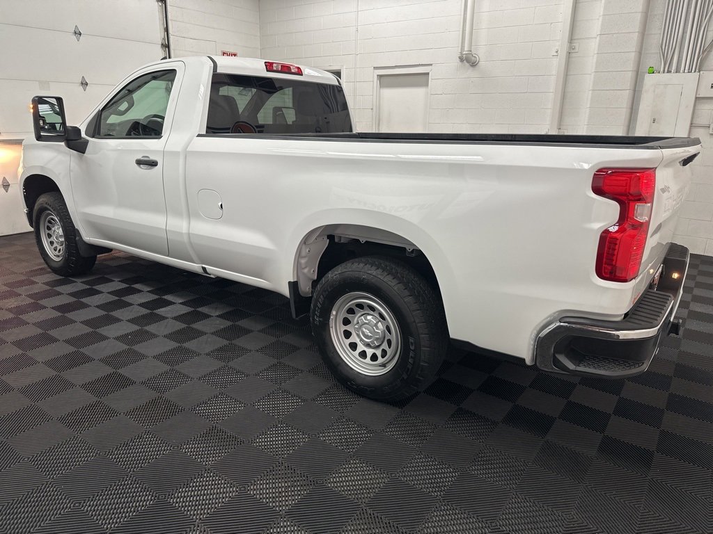 Used 2025 Chevrolet Silverado 1500 W/T w/ WT Value Package image 6