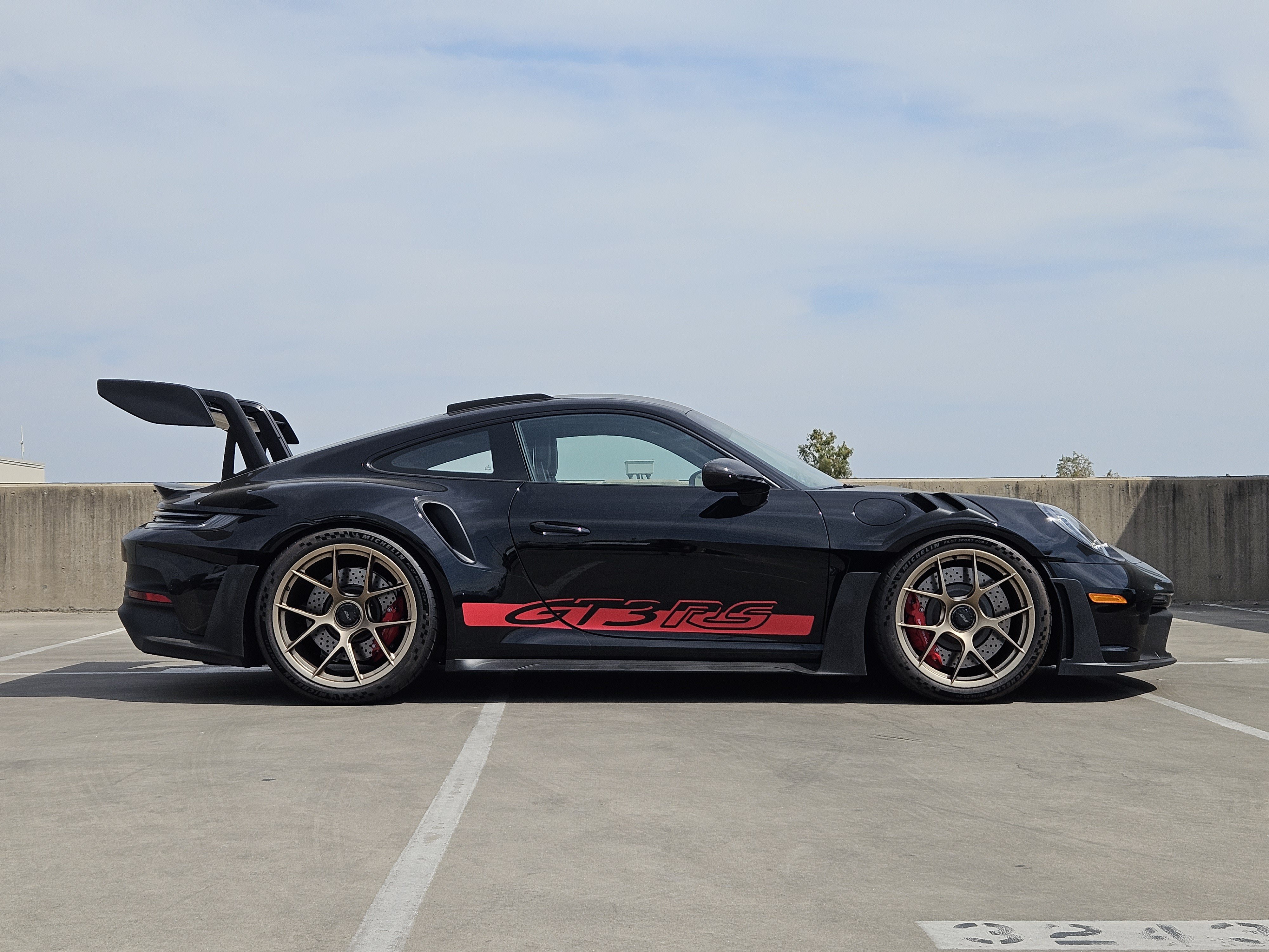 Certified 2023 Porsche 911 GT3 RS RWD image 9