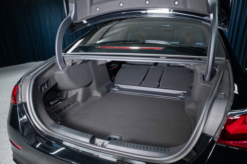 New 2026 Mercedes-Benz E 450 4MATIC Sedan image 7