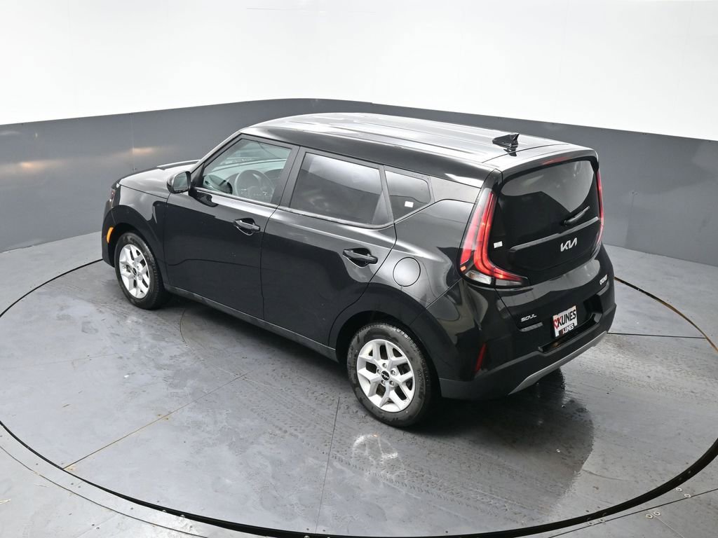 Used 2025 Kia Soul LX w/ LX Technology Package image 45