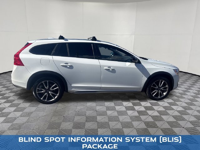 Used 2018 Volvo V60 T5 Cross Country w/ Convenience Package AWD/4WD image 7