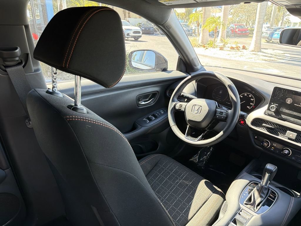 Certified 2024 Honda HR-V Sport image 17