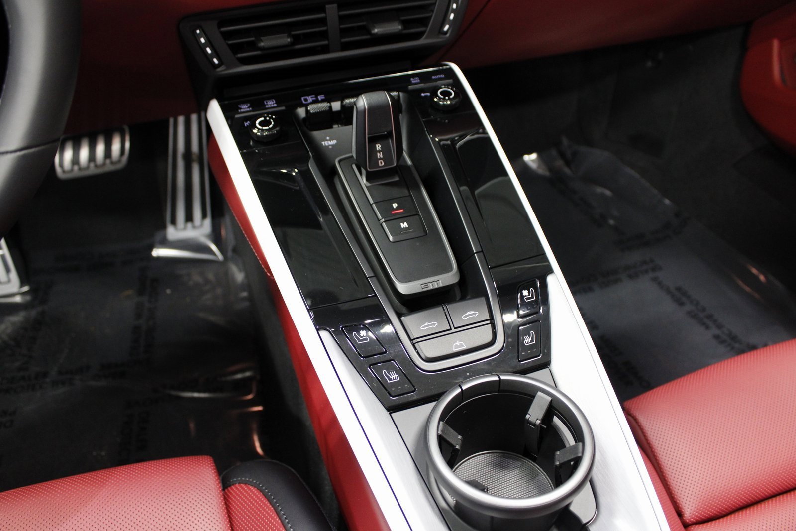 Certified 2025 Porsche 911 Carrera image 29