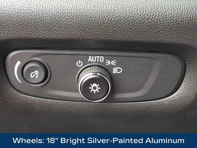 Used 2023 Chevrolet Traverse LT AWD/4WD image 9
