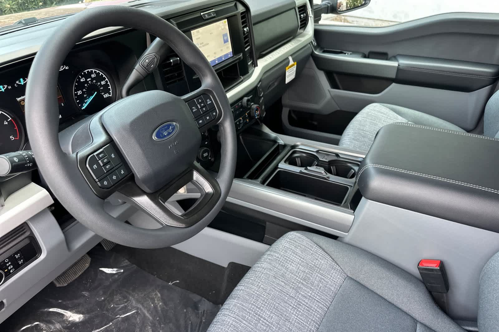 New 2026 Ford F250 XLT w/ 360-Degree Camera Package AWD/4WD image 12
